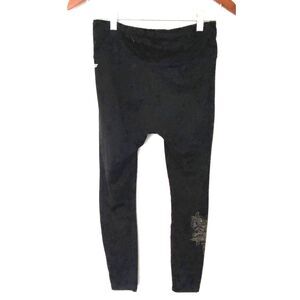 Fabletics Black Floral Design Capri Lenght Leggings Sz S